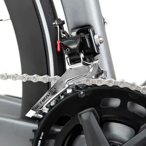 Vélo de Course Léger R10 Pro 22 Vitesses en Fibre de Carbone avec Freins à Disque et Caractéristiques Aérodynamiques – Version Sportive R10-22 – Offre Spéciale - Product Image 4