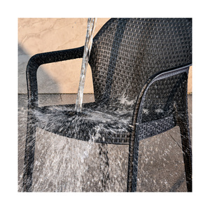 Usine nouveau modèle plastique primaire comme matière première chaises pleine chaise en rotin PVC avec accoudoir pour événements salle à manger restaurant - Product Image 6