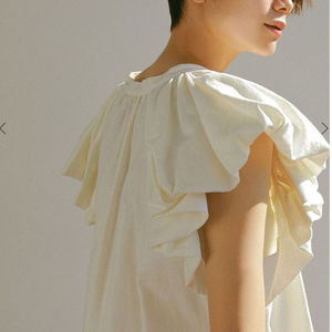 Nouvelle robe élégante vintage, col en V littéraire, à lacets, avec un design inspiré des nuages, longueur au sol et taille naturelle écologique - Product Image 4