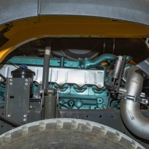 Camion benne d'occasion <span class=keywords><strong>SINOTRUK</strong></span> <span class=keywords><strong>HOWO</strong></span> <span class=keywords><strong>371</strong></span> 6x4 poids lourd 10 roues, fournisseur export - Product Image 4