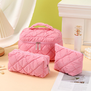 定制刺绣标志绗缝棉3 pc化妆包套装大容量拉链便携收纳袋旅行泡芙美容包 - Product Image 1