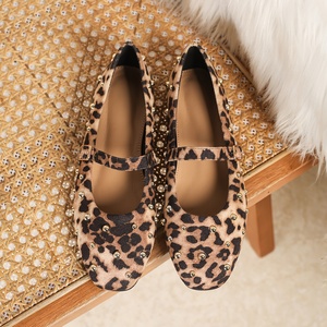 <strong>2026</strong> Spring New <strong>Fashion</strong> Studded Leopard Print Buckle Flat <strong>Sandals</strong> - Comfortable and Versatile Women's <strong>Sandals</strong> - Product Image 5