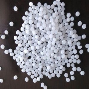 Granulés HDPE HHM TR144 de haute qualité pour le moulage par soufflage, excellente processabilité, granulés HDPE de qualité film pour sacs - Product Image 4