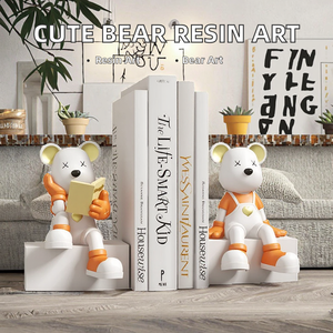 Jnynke Figurine d'ours mignonne en résine peinte, style européen, artisanat de luxe, décoration d'intérieur, taille unique - Product Image 2