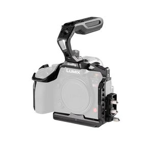   ชุดอุปกรณ์กล้อง Black Mamba รุ่น 5503 สำหรับ Panasonic <span class=keywords><strong>LUMIX</strong></span> <span class=keywords><strong>S1R</strong></span> II S1 II S1 IIE พร้อมที่จับด้านบน ตัวหนีบสายเคเบิล แผ่น Arca และ NATO - Product Image 2