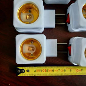 Portalámparas cuadrado blanco, 1 yuan, con enchufe, portalámparas giratorio, 1 yuan, 2 yuan, mercancía general. - Product Image 2