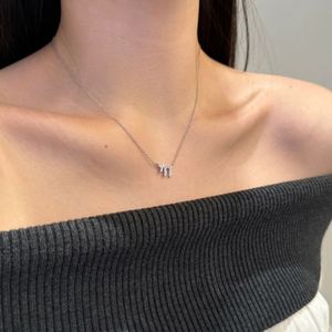 Collar con Colgante de Plata S925 para Mujer, Diseño Único Dylam, Cadena con Símbolo Matemático M y Letra M, Circonita Cúbica 5A - Product Image 6