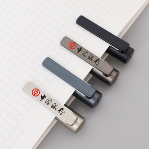 Stylos publicitaires en plastique avec logo personnalisé, sensation lourde, encre noire au carbone 0,5 mm, stylos à bille neutres, cadeaux promotionnels de bureau, vente en gros - Product Image 4