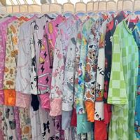 Pyjamas Bébé en Fibre de Bambou - Boîte Mystère 2 Pièces - Ensemble Combinaison et Short Imprimé Aléatoire - Vêtements de Détente pour Bébé - Prêt à Expédier