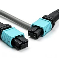 Cordon de brassage fibre optique MPO-MPO, OM3 Multimode à faible perte d'insertion 0,35 dB, LSZH Aqua pour centre de données