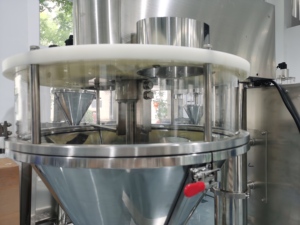 Machine d'emballage de poudre de poulet multifonction automatique pour l'emballage dans des sacs en papier et des pochettes pour les produits chimiques de cigarettes alimentaires - Product Image 5