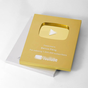 <span class=keywords><strong>Trofei</strong></span> a Scudo in Metallo con Grafica Stampata UV all'Ingrosso - Premio di Riconoscimento d'Eccellenza - Pulsante Play di YT - Product Image 3