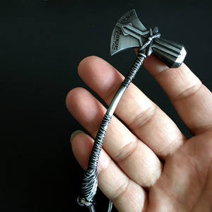 LLavero de la película de <span class=keywords><strong>Thor</strong></span> para hombres y mujeres, arma, martillo, martillo, colgante de coche, joyería, regalo para seguidores, venta al por mayor - Product Image 3