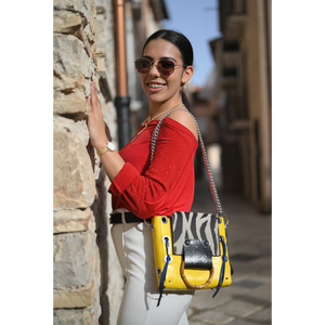 Borse Mini da Donna di Lusso Made in Italy con Stampa Animalier, Stile Rock Classico in PVC e Cotone, Materiali Sostenibili Fatti a Mano - Product Image 4