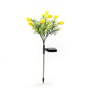 Lámpara de Jardín <span class=keywords><strong>con</strong></span> Forma de Flor de Gardenia, Alimentada por Energía Solar, Decoración de Jardín LED para Exteriores, <span class=keywords><strong>Luz</strong></span> de Césped <span class=keywords><strong>con</strong></span> Estaca, <span class=keywords><strong>Luz</strong></span> de Ambiente - Product Image 1
