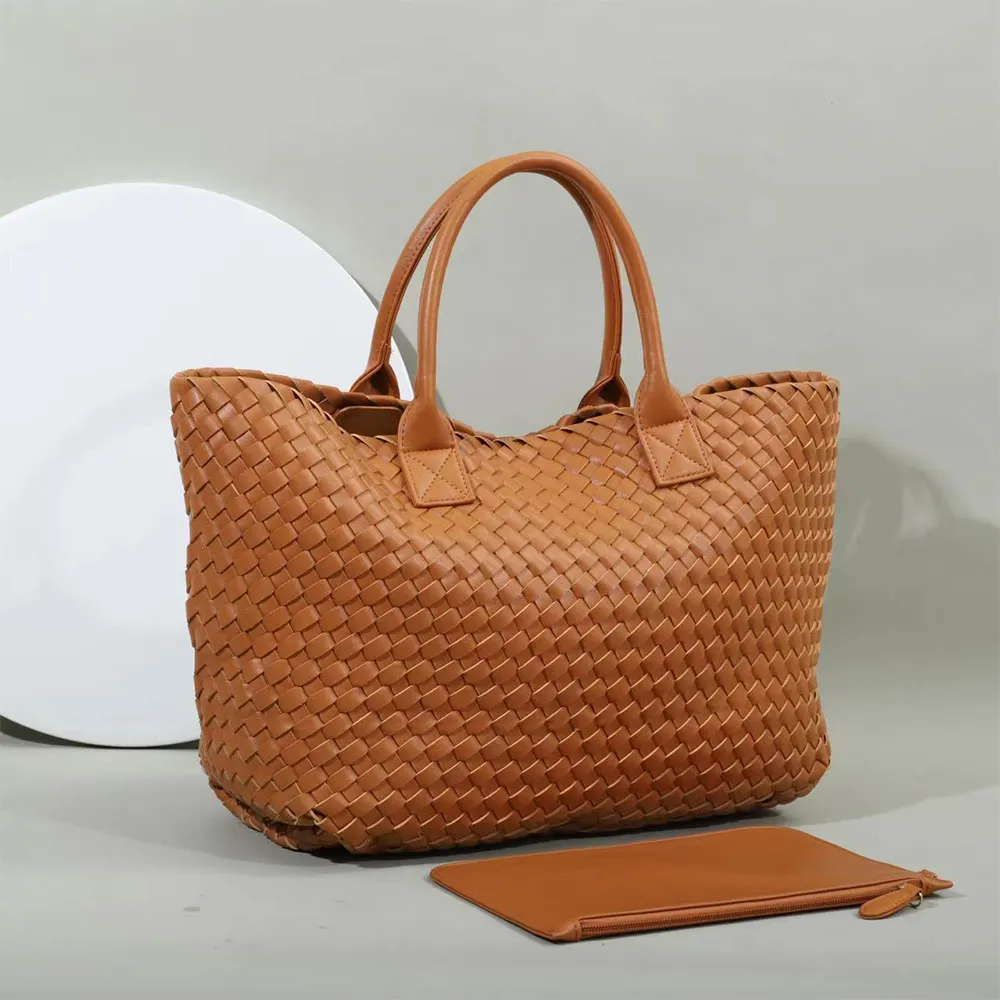 Sacs cabas de créateur de luxe OEM faits à la main pour femmes Sacs à bandoulière tissés pour femmes usine Logo personnalisé