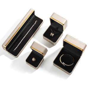 Good Price Luxury Leather Gold Rimmed Velvet Jewelry Box Packaging Organizer Jewellery Storage Box