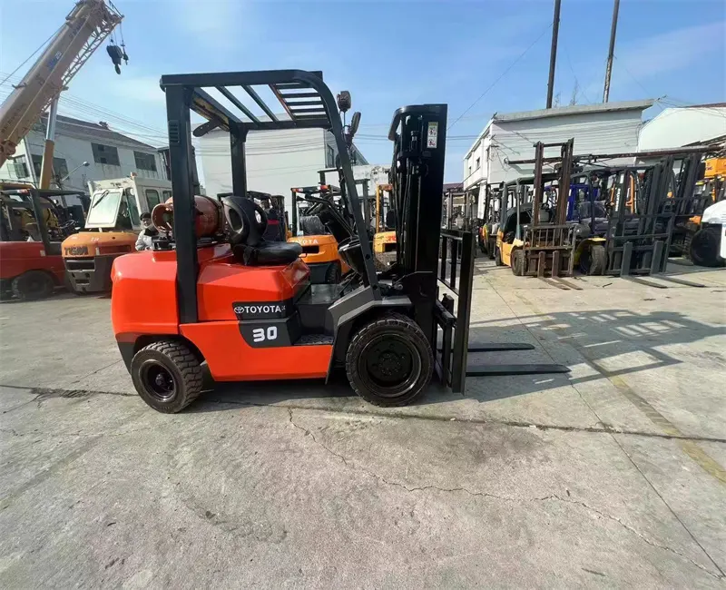 good condition Japan original TOYOTA 3 ton FGZN30 used secondhand gas gasoline LPG forklift with reliable engine