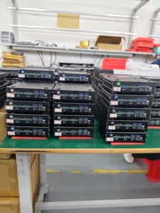 คอมพิวเตอร์พกพาขนาดเล็ก Wanlan แบบไม่มีพัดลม สำหรับอุตสาหกรรม พร้อมพอร์ต LAN 2 ช่อง/COM 2 ช่อง ใช้หน่วยประมวลผล J6412 Quad core รองรับ DDR4 2 ช่อง และ M.2 NVME 1 ช่อง - Product Image 6