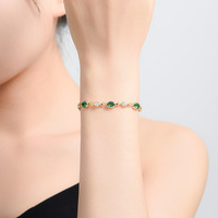 Bracelet Minimaliste Femme en Argent S925 avec Zircons Multiples et Sertissage Bezel – Bijou de Mariage Élégant pour Femme – Vente en Gros