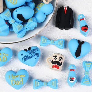Al por mayor Cuentas focales de silicona 3D con forma de corazón de dibujos animados para el Día del Padre, para joyería DIY, pulseras de papá, regalos creativos y cuentas sueltas para bolígrafos - Product Image 3