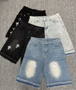 High Quality High Street Hip-Hop Style Men's Denim <strong>Shorts</strong> Full Rhinestone Decoration Baggy Breathable Straight Leg Denim <strong>Shorts</strong> - Product Image 2
