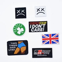 Schattige nieuwe diverse dierenprint strijkbare kleine borduurpatches/badges van vlies voor hoeden en kledingdecoratie