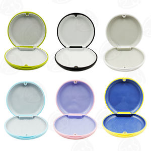 حالة مخصصة TPE Retainer متينة <span class=keywords><strong>Denture</strong></span> للعناية بالأسنان اليومية محمولة ومتعددة الاستخدامات - Product Image 2