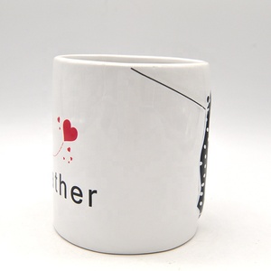 Taza <span class=keywords><strong>de</strong></span> café <span class=keywords><strong>de</strong></span> cerámica creativa minimalista 'I Love Dad' <span class=keywords><strong>para</strong></span> la fiesta <span class=keywords><strong>del</strong></span> <span class=keywords><strong>Día</strong></span> <span class=keywords><strong>del</strong></span> <span class=keywords><strong>Padre</strong></span> Taza <span class=keywords><strong>de</strong></span> almacén con empuñadura con diseño en blanco - Product Image 5
