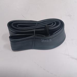 Chambre à air de vélo durable 22x3.00-3.50 avec valve Schrader, valve SV 40mm, équipement de cyclisme robuste pour VTT et vélos Fat Bike - Product Image 5