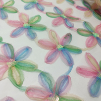 Fournisseur d'usine Ruban 3D Design tendance Fleur Paillettes Broderie dentelle Tissu brodé