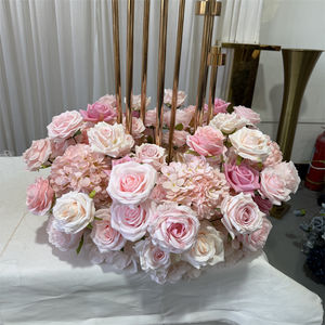 Centre de table de mariage GreenLife Factory Direct, fleurs artificielles roses et hortensias, style candélabre - Product Image 5