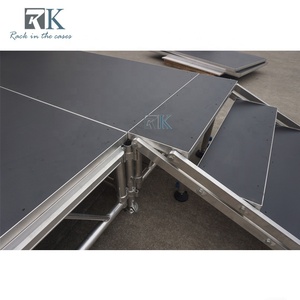 Plataforma de Escenario Modular Desmontable de Aluminio con Refuerzo de Seguridad de 4 pies x 8 pies - Product Image 5