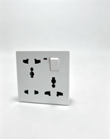 Prise murale standard britannique 86*86 blanche multifonction double 3 broches avec prise 2 broches 8 broches 1 interrupteur avec LED