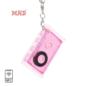 Vente flash : Mini <span class=keywords><strong>CD</strong></span> RFID, cassette NFC, porte-clés en plastique, album de <span class=keywords><strong>musique</strong></span> KPOP, étiquette NFC, porte-clés - Product Image 2