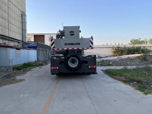Camion grue Zoomlion d'occasion de 50 tonnes, économique et homologué EPA pour les travaux de construction. Pouvez-vous fournir plus de détails ? - Product Image 5