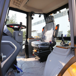 รถแบคโฮล้อเดอร์ขนาดกะทัดรัด ขับเคลื่อน 4 ล้อ พร้อมเครื่องยนต์ยูโร 5 ถังน้ำมันขนาดใหญ่ สำหรับใช้งานในฟาร์มและไซต์ก่อสร้างในเมือง - Product Image 5