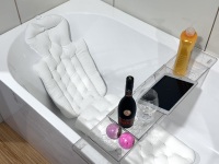 Oreiller de Bain en Maille 3D de Luxe en Gros, Style Moderne, Support Ergonomique pour la Tête et le Cou avec Base Antidérapante, Inspiré par le Spa pour Bébé Durable