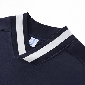 Felpa da Uomo Stile College Giapponese Invernale, Tinta Unita, Scollo a V, 380gsm, 100% Cotone Ecologico, Taglio Corto e Ampio - Product Image 2