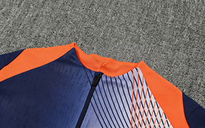 Ensemble d'entraînement court imprimé automne-hiver, demi-zip, maillot Barcelone 25/26, respirant, séchage rapide, compétition clubs européens - Product Image 3