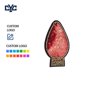 Patchs brodés multicolores <span class=keywords><strong>à</strong></span> paillettes brillantes, patchs brodés réversibles colorés <span class=keywords><strong>à</strong></span> paillettes lumineuses pour Noël - Product Image 1