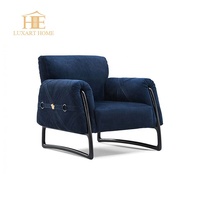 Italienischer Minimalismus Outdoor Designer Sofa-Stuhl-Set Weicher Weißer Samt-Sessel für Villen