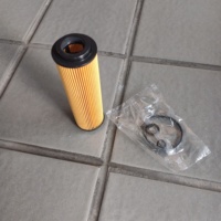YS NEW Elemen Filter Oli A2711800409 untuk Mesin M271 C-Class W204 E-Class W212 Suku Cadang Pengganti