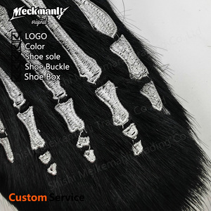 Pantuflas de plataforma de felpa bordadas personalizadas de moda 2024 para hombre, zapatos de zueco de felpa casuales para invierno - Product Image 4