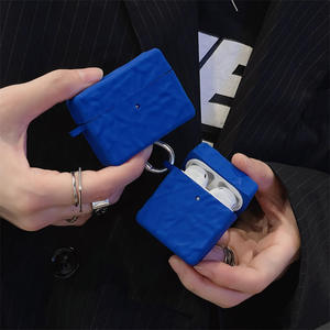 Étui <span class=keywords><strong>de</strong></span> protection mat élégant effet plissé pour <span class=keywords><strong>AirPods</strong></span> Pro, compatible avec les boîtiers <span class=keywords><strong>de</strong></span> <span class=keywords><strong>charge</strong></span> des écouteurs <span class=keywords><strong>sans</strong></span> <span class=keywords><strong>fil</strong></span> <span class=keywords><strong>Apple</strong></span> <span class=keywords><strong>AirPods</strong></span> 1, <span class=keywords><strong>2</strong></span> et 3 - Product Image 4