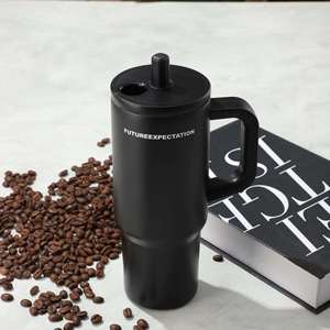 แก้วกาแฟสำหรับเดินทางในรถยนต์ 720 มล. แก้วสแตนเลสเก็บความร้อนสุญญากาศ พร้อมหูจับและฝาปิดพร้อมหลอด - Product Image 5