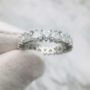 Anello a Cuore Creativo per Donne, Accessorio Romantico per Feste di Compleanno, Regalo di Moda - Product Image 1