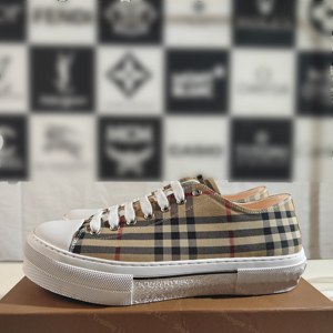 2026 Famous Brands Top Quality Genuine Leather & <b>Canvas</b> Luxury Trendy Summer Light Weight Designer Sneakers for Men & Women - Product Image 1