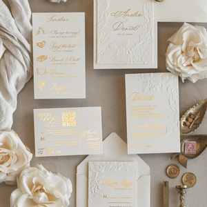 Juego de Invitaciones de Boda Blancas de Alta Gama con Relieve 3D y Estampado Dorado, Papelería de Matrimonio Elegante Hecha a Mano para Eventos - Product Image 1