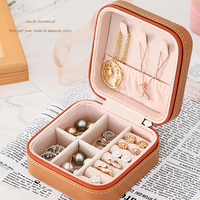 Portable Mini Boîte À Bijoux Voyage-Prêt En Cuir PU Anneau et Collier Organisateur Cadeau Cas pour Filles et Femmes